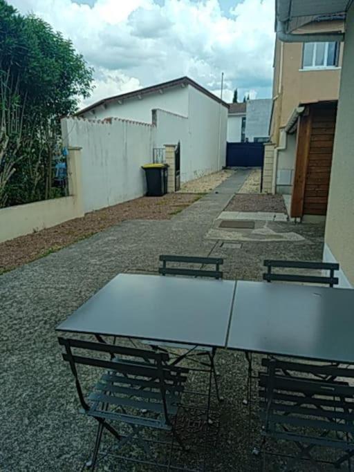 Maison Agreable Avec Stationnement Privatif Angoulême Dış mekan fotoğraf